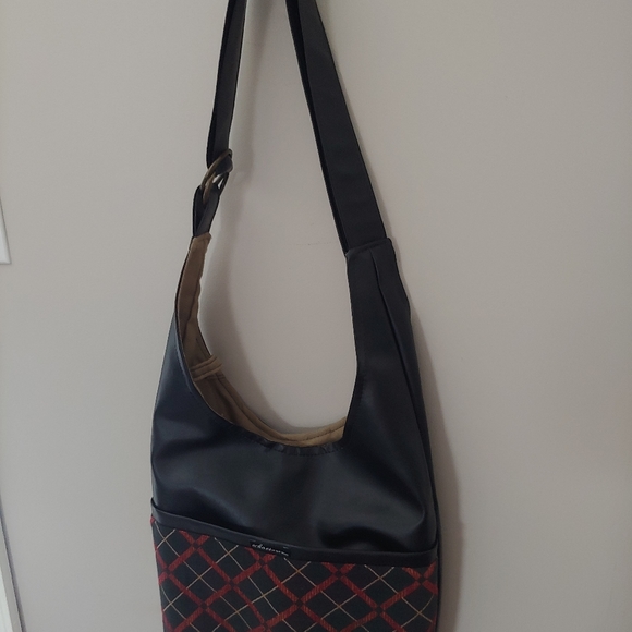 Canadian, handmade, vegan-leather, upycled eco handbag/purse - Picture 3 of 7